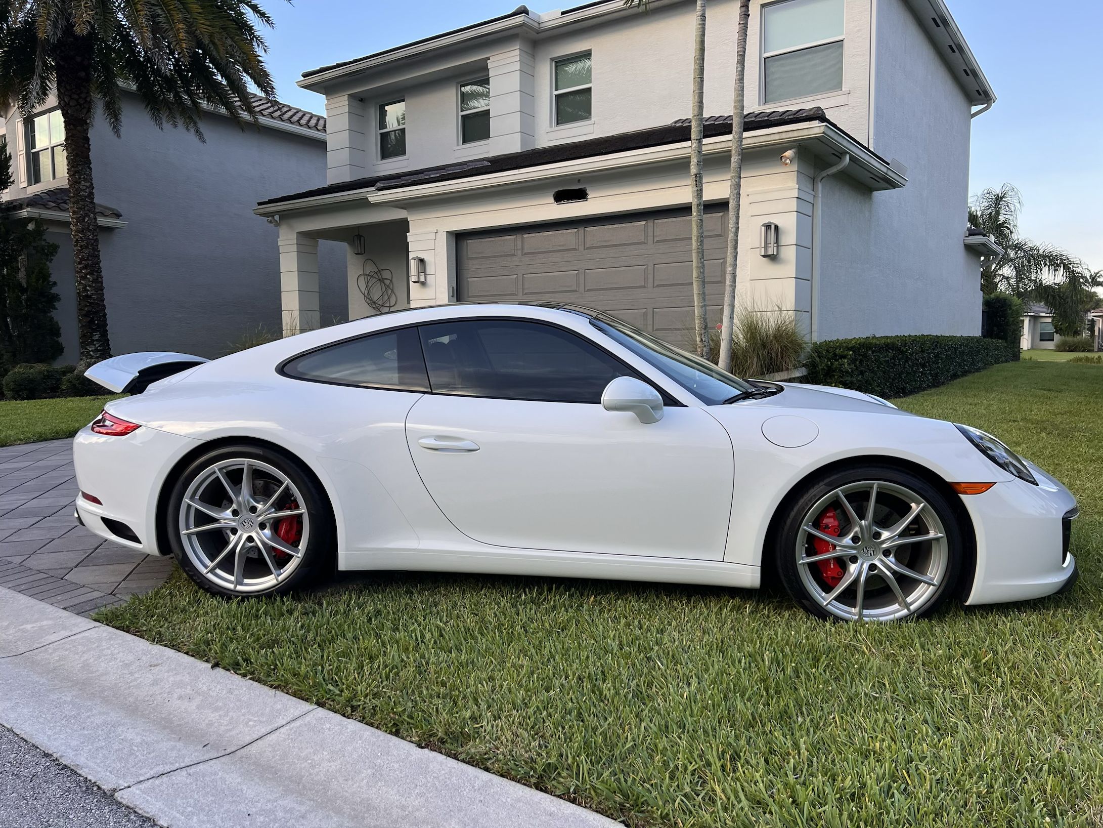 Used 2019 Porsche 911 Carrera S RWD image 1