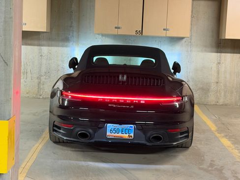 Used 2022 Porsche 911 Carrera S image 2