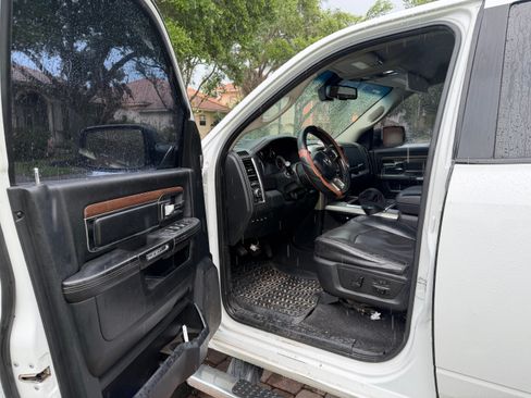 Used 2015 RAM 2500 Laramie w/ Cold Weather Group AWD/4WD image 8