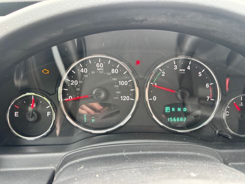 Used 2011 Jeep Liberty Renegade w/ Premium Group image 12