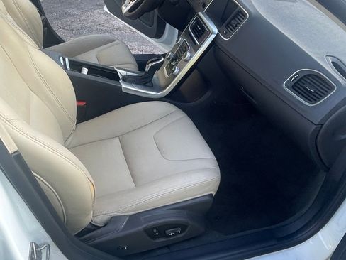 Used 2017 Volvo S60 T5 Inscription FWD image 20