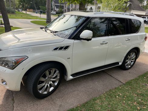 Used 2014 INFINITI QX80 2WD w/ Deluxe Touring Package image 8