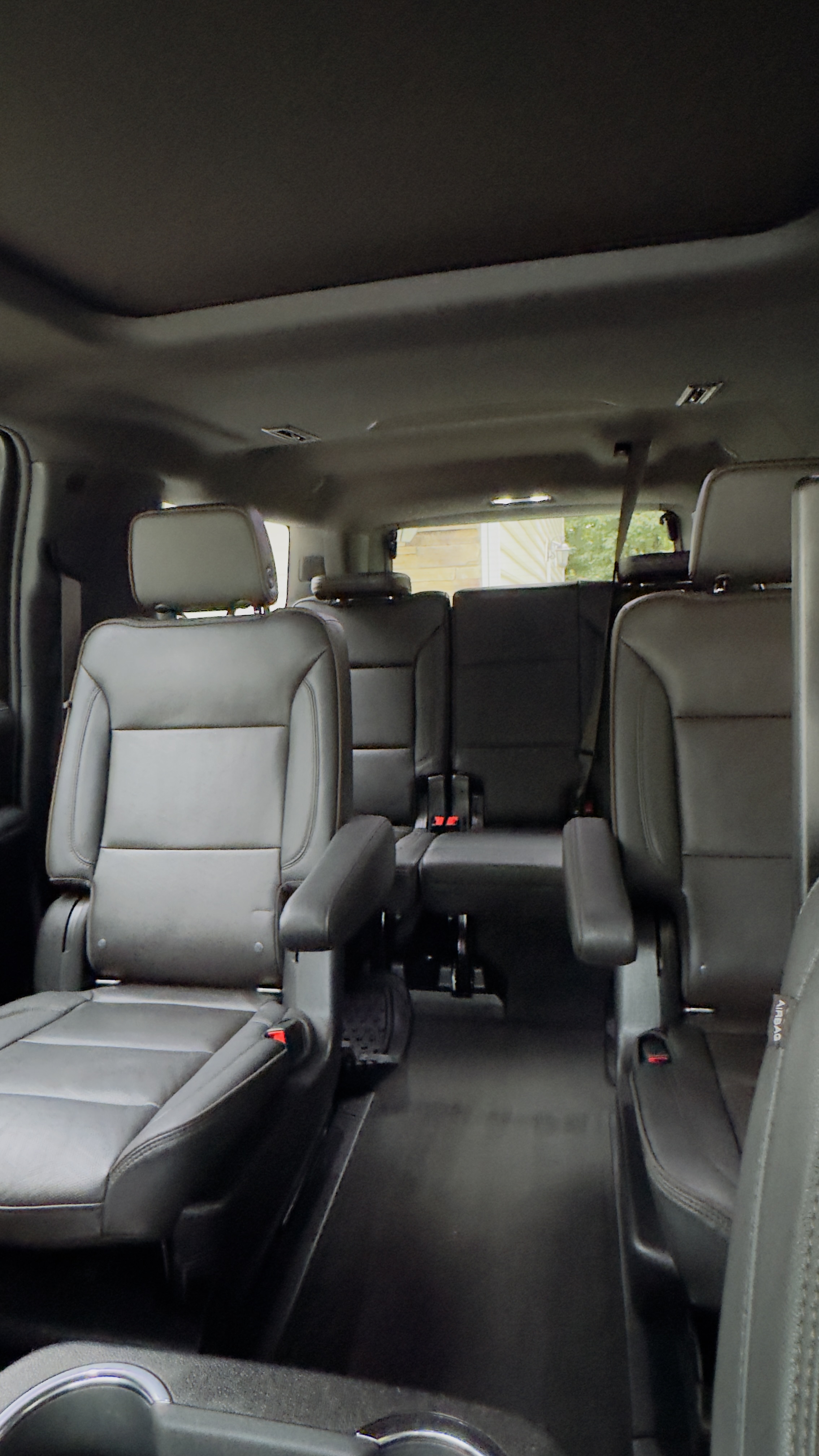 Used 2022 Chevrolet Suburban High Country AWD/4WD image 17