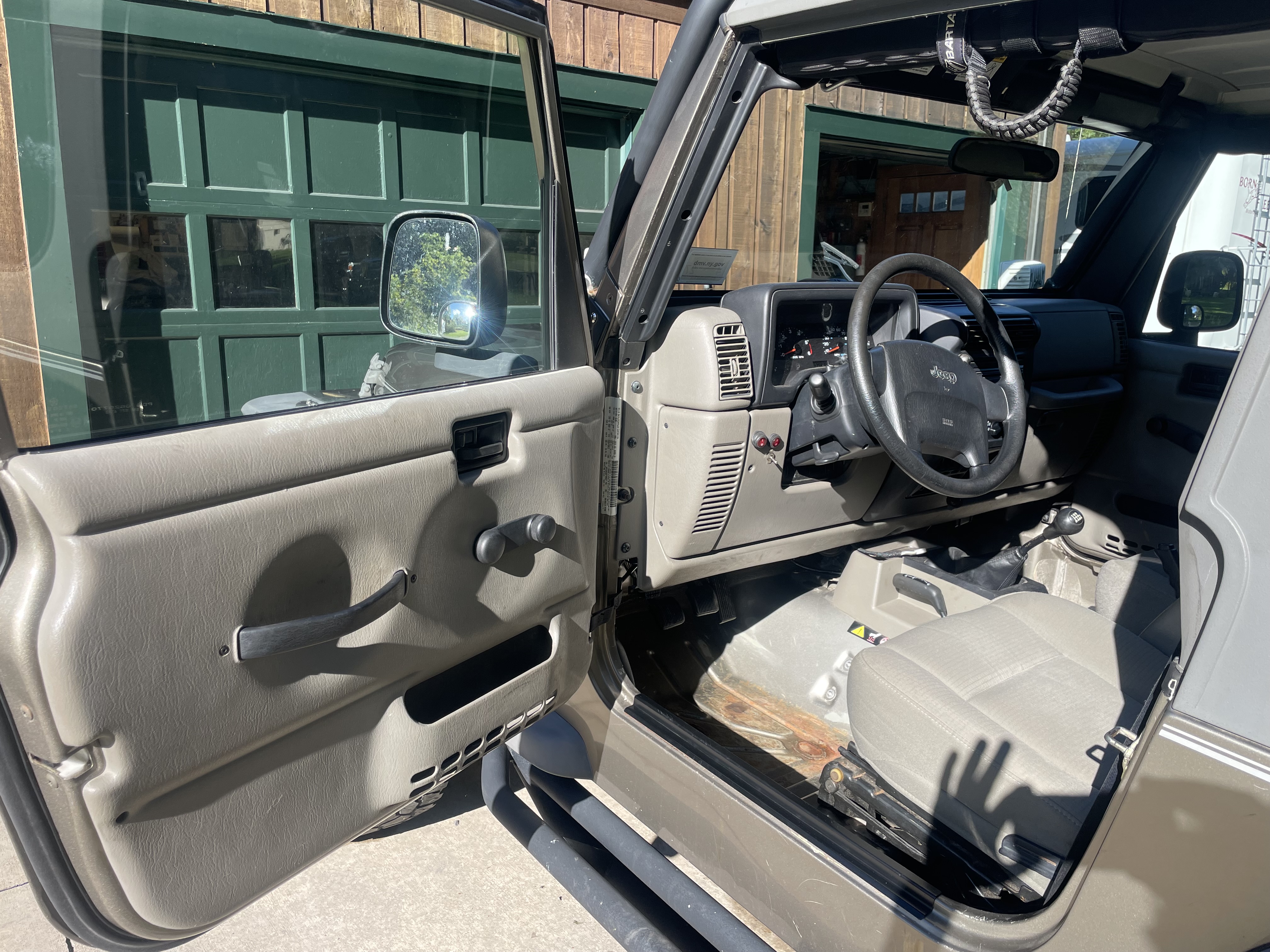 Used 2006 Jeep Wrangler X w/ Tire & Wheel Group (Ecco) AWD/4WD image 6