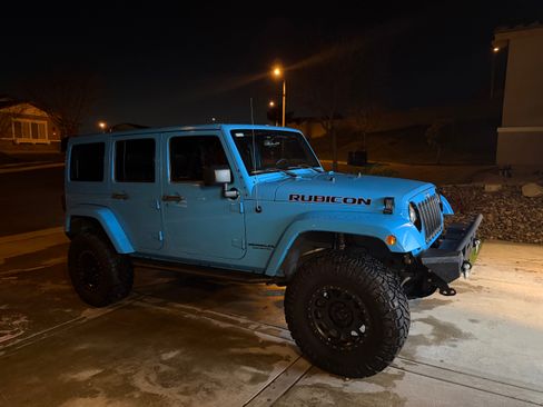 Used 2017 Jeep Wrangler Unlimited Rubicon w/ Connectivity Group image 20