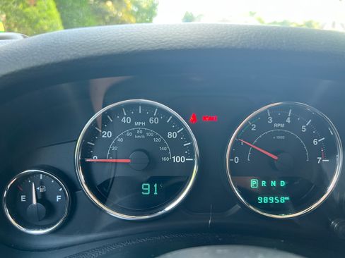 Used 2016 Jeep Wrangler Unlimited Sport AWD/4WD image 6