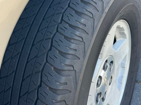 Used 2004 Chevrolet Tahoe LT w/ LT Preferred Equipment Group image 10