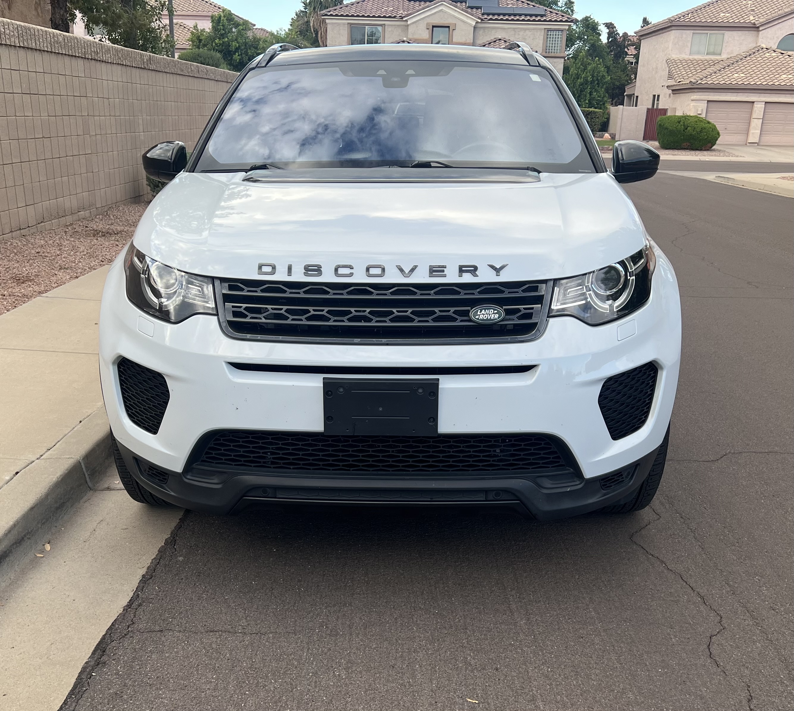 Used 2019 Land Rover Discovery Sport AWD/4WD image 5