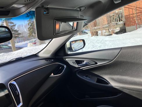 Used 2016 Chevrolet Malibu LT image 18