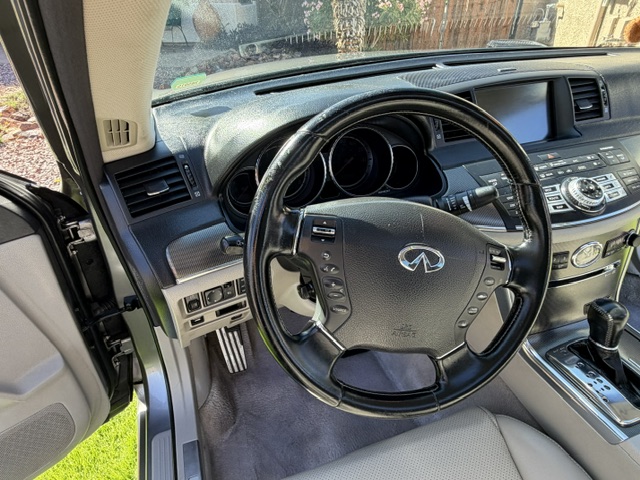Used 2008 INFINITI M35 w/ Technology Pkg RWD image 8