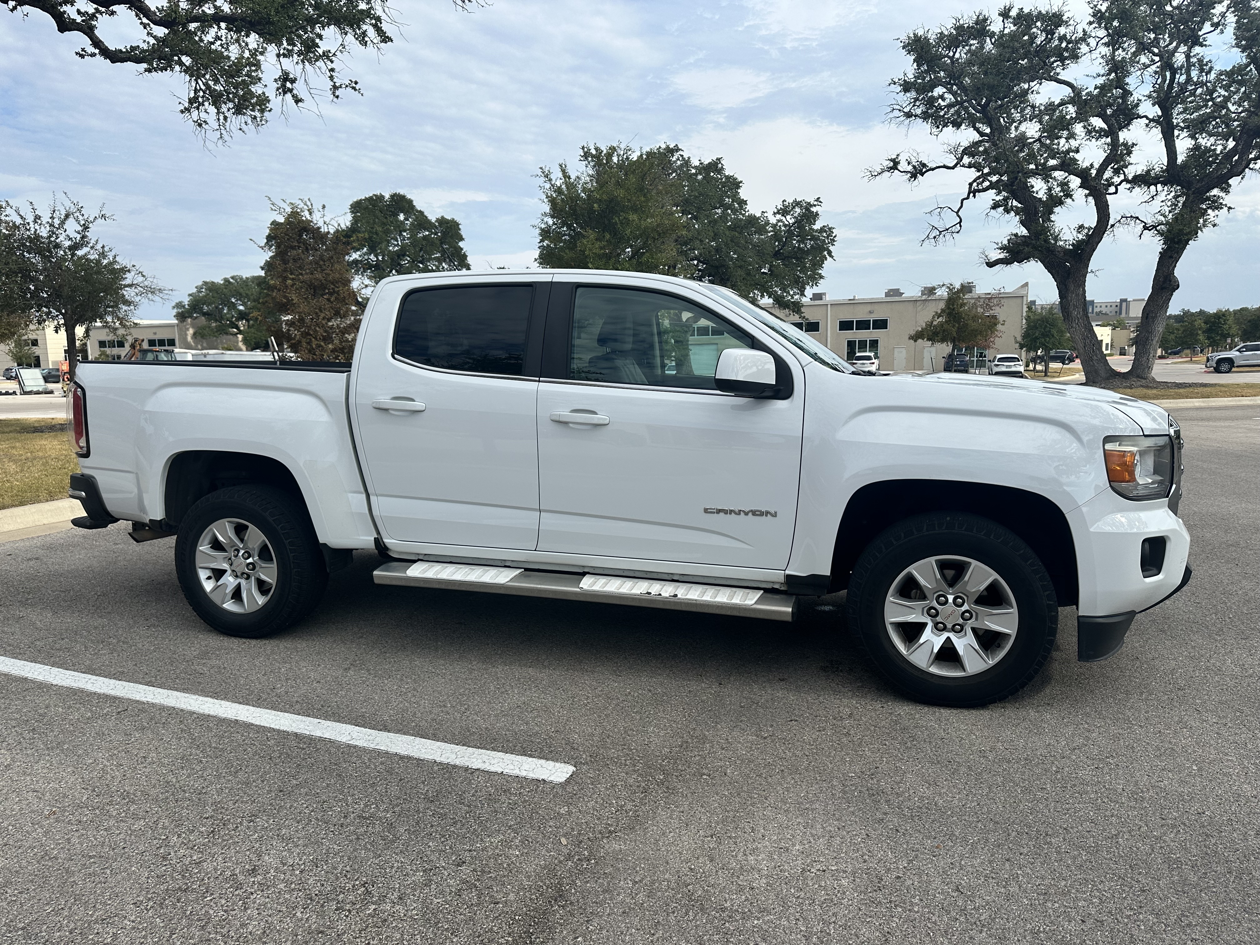 Used 2016 GMC Canyon SLE RWD image 16