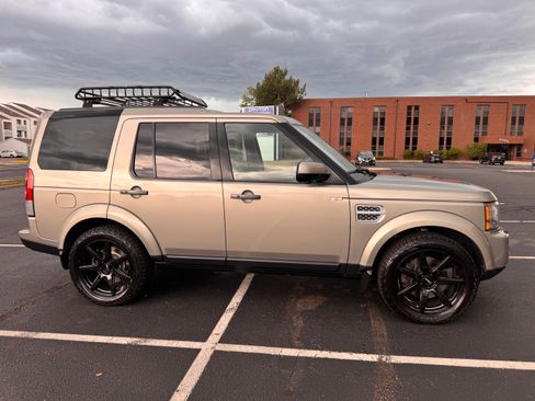 Used 2011 Land Rover LR4 HSE LUX AWD/4WD image 16