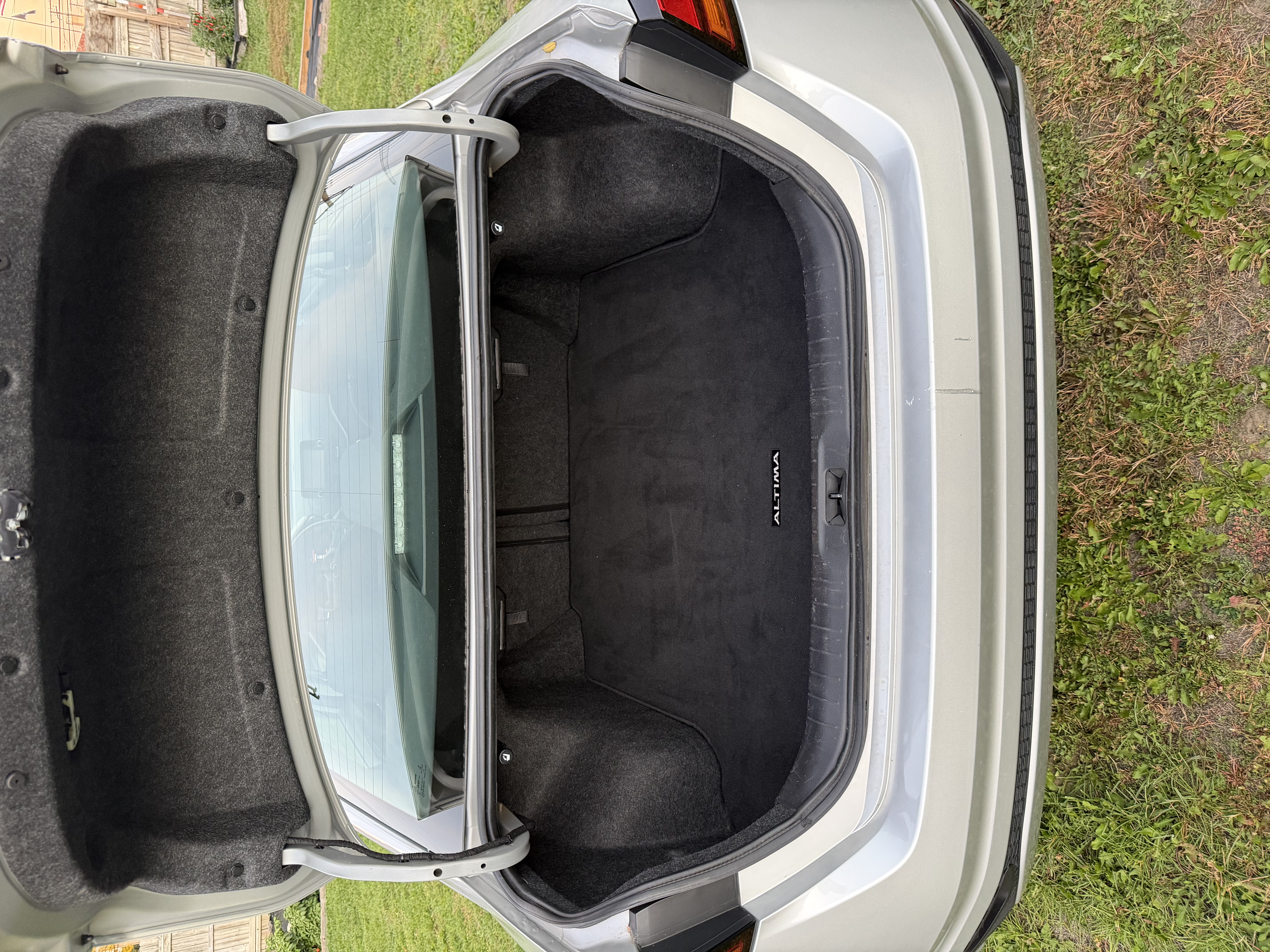 Used 2022 Nissan Altima 2.5 S FWD image 13