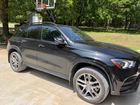 Used 2021 Mercedes-Benz GLE 580 4MATIC image 11