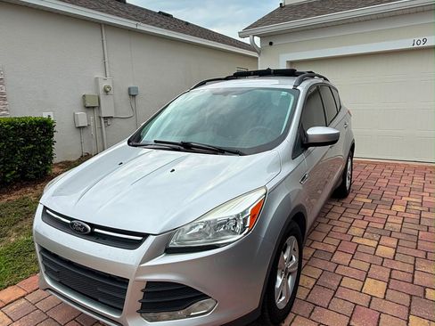 Used 2016 Ford Escape SE FWD image 5