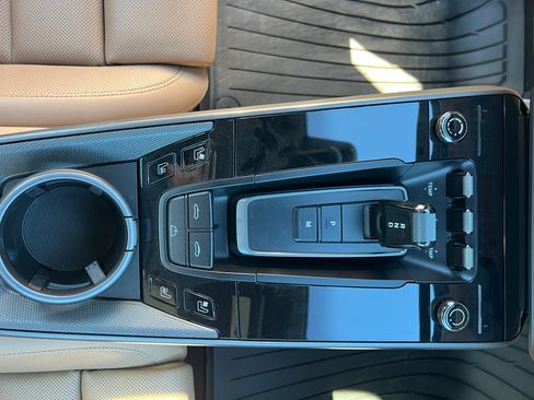 Used 2020 Porsche 911 Carrera S image 11