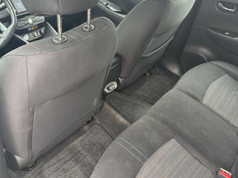 Used 2021 Nissan Leaf SV image 11