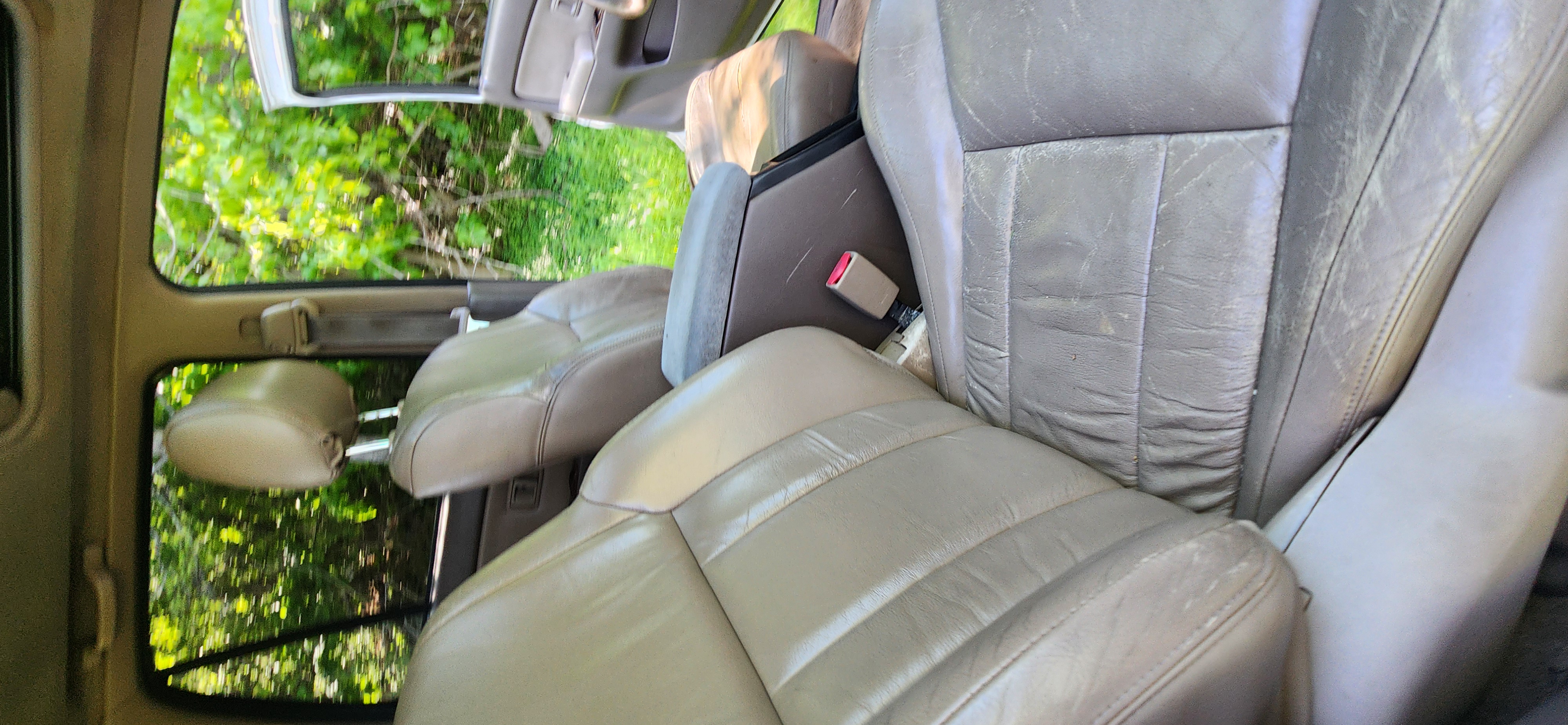 Used 2000 Toyota 4Runner Limited RWD image 10