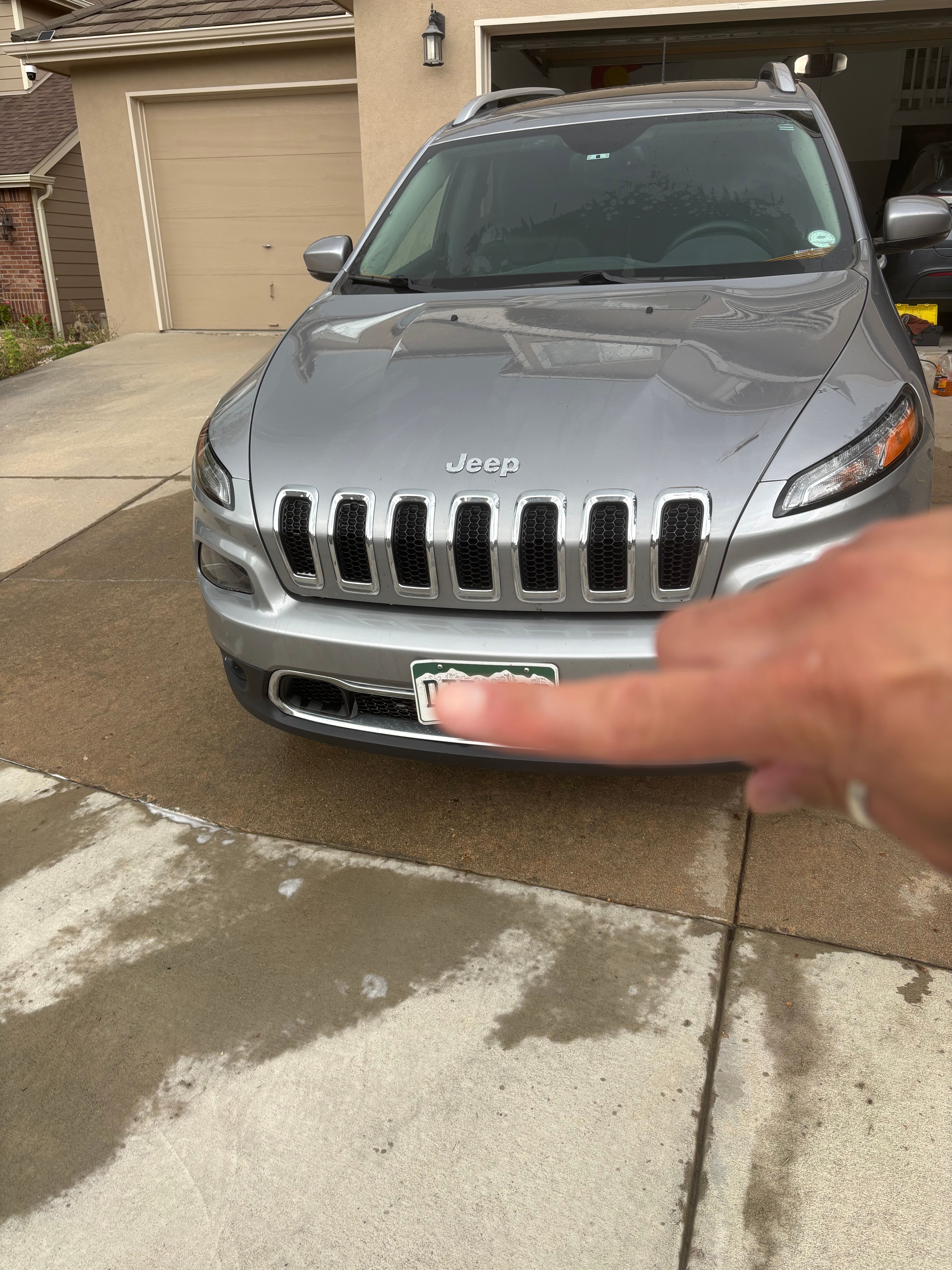 Used 2016 Jeep Cherokee Limited AWD/4WD image 1