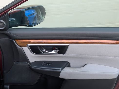 Used 2017 Honda CR-V EX image 10