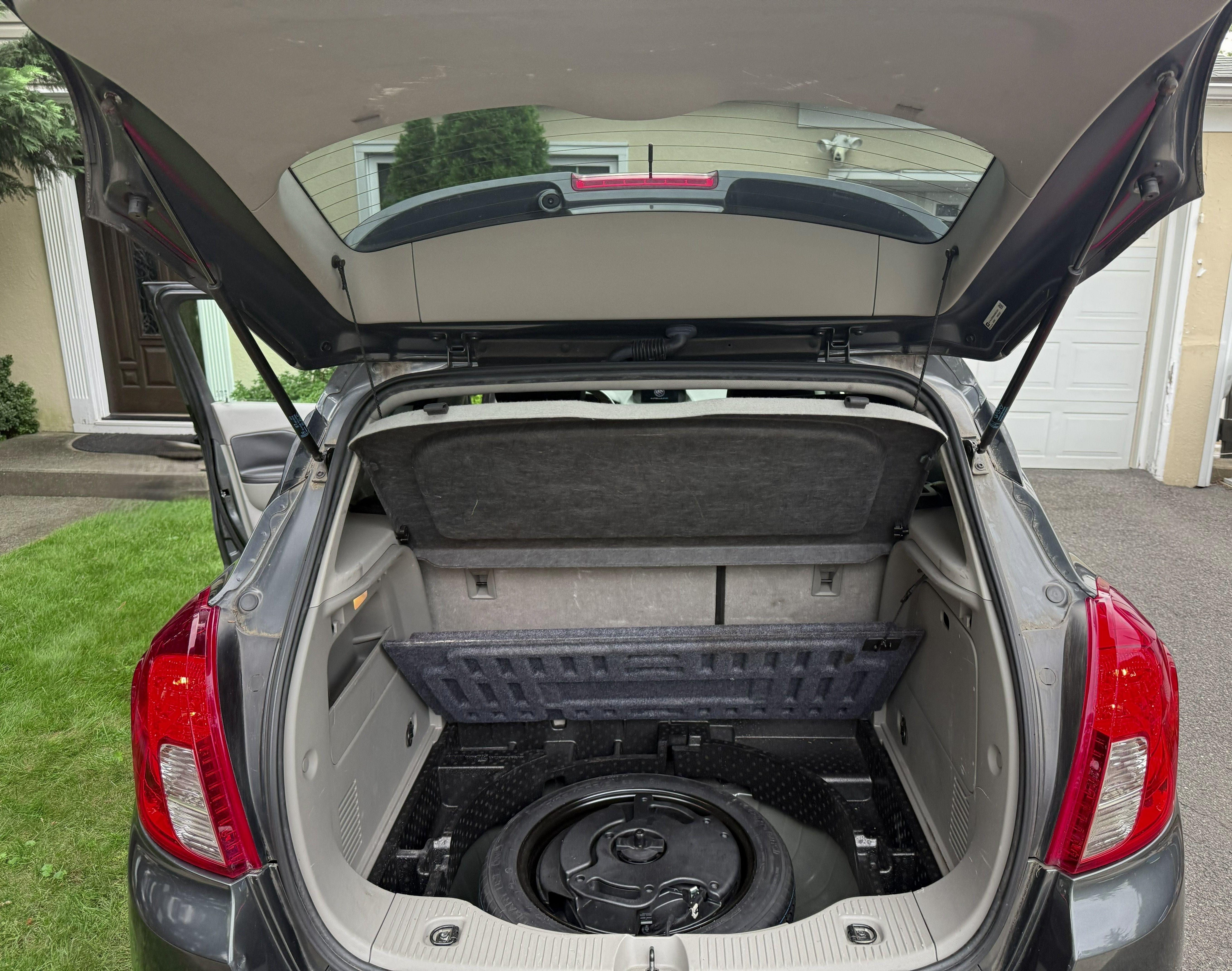 Used 2016 Buick Encore Sport Touring AWD/4WD image 30