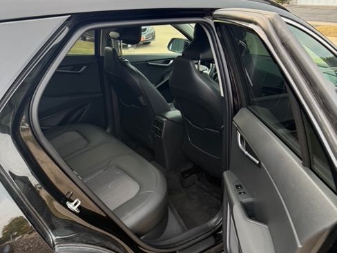 Used 2023 Kia Niro EX w/ EX Cold Weather Package image 17