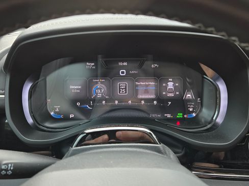 Used 2025 RAM 1500 Limited image 12