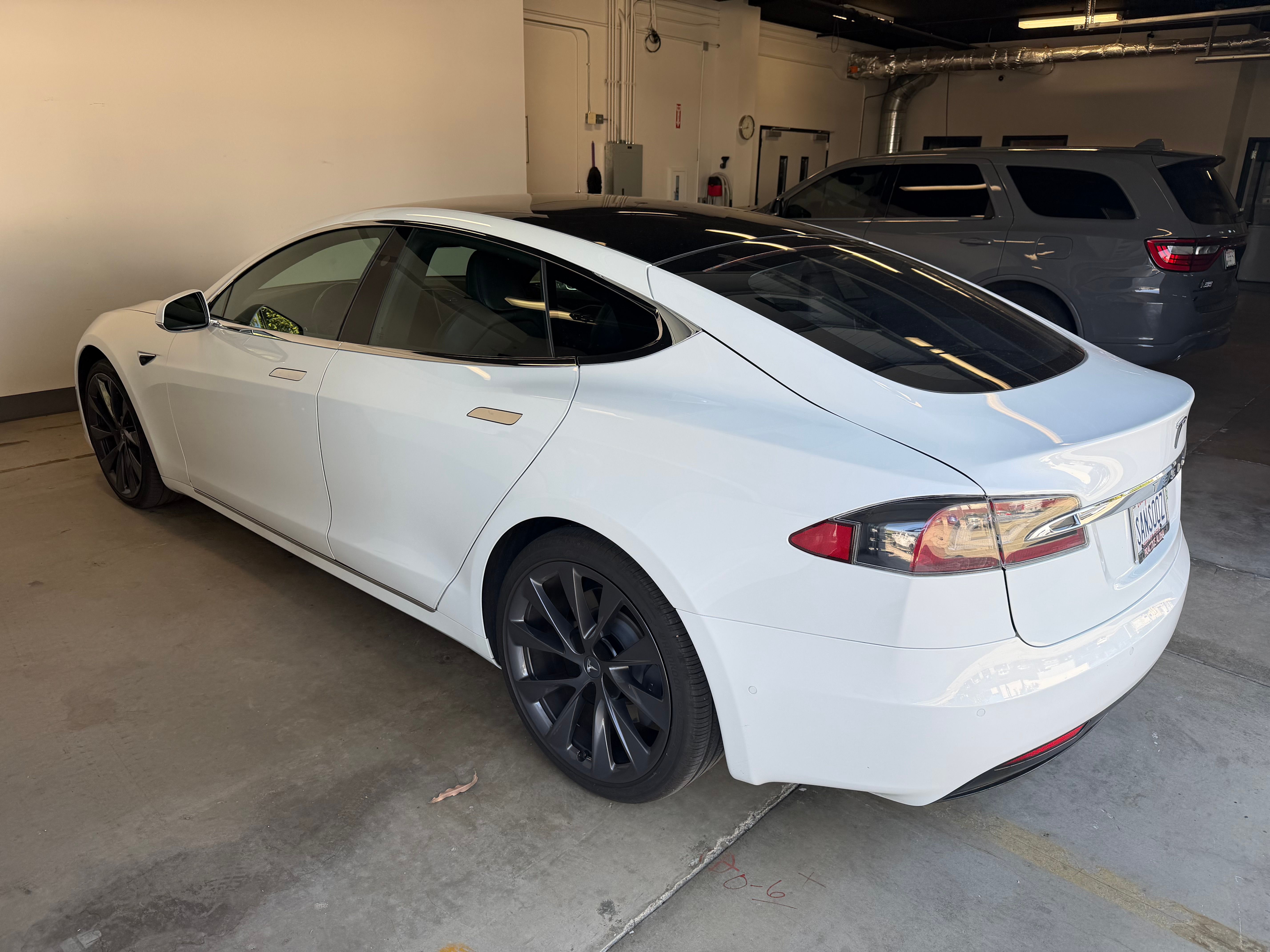 Used 2020 Tesla Model S Long Range Plus AWD/4WD image 15