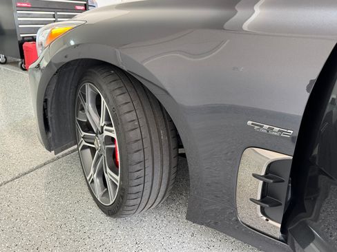 Used 2021 Kia Stinger GT1 RWD image 12