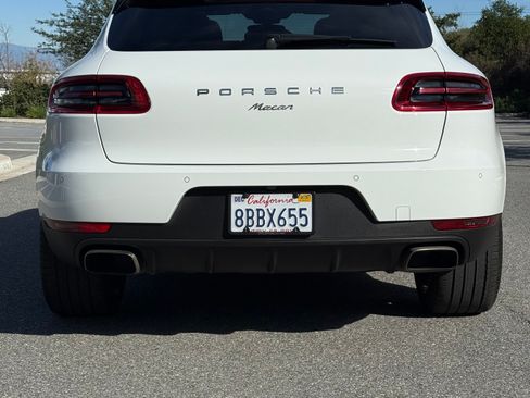 Used 2018 Porsche Macan Sport Edition image 4