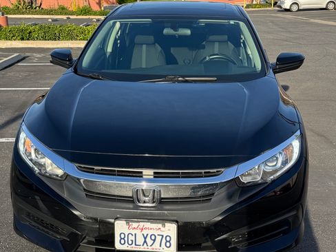Used 2018 Honda Civic EX image 1