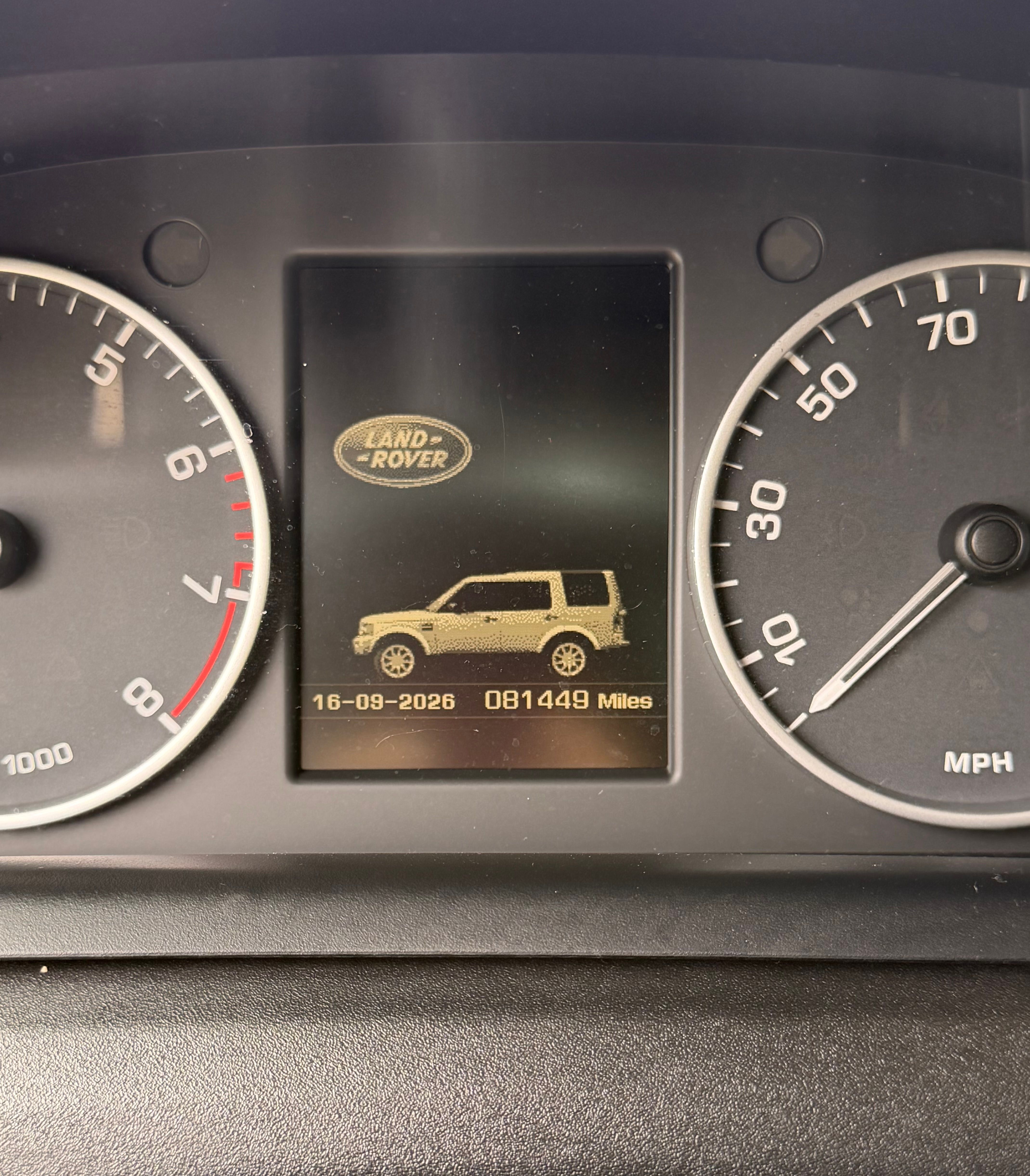 Used 2016 Land Rover LR4 AWD/4WD image 14
