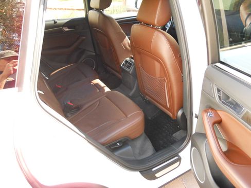 Used 2016 Audi Q5 TDI Prestige image 15