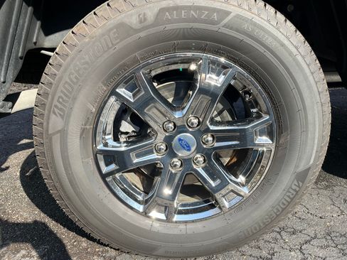 Used 2021 Ford F150 Lariat w/ Equipment Group 502A High image 17