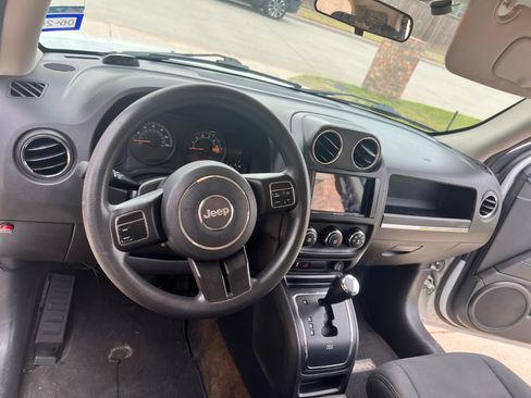 Used 2014 Jeep Patriot Sport image 19