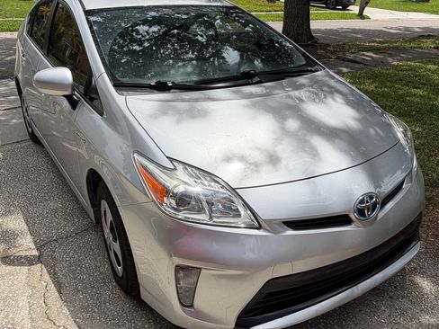 Used 2013 Toyota Prius Two FWD image 11