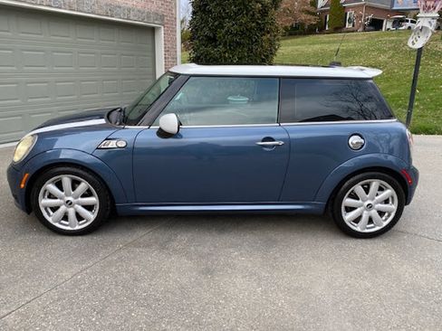 Used 2010 MINI Cooper S image 2