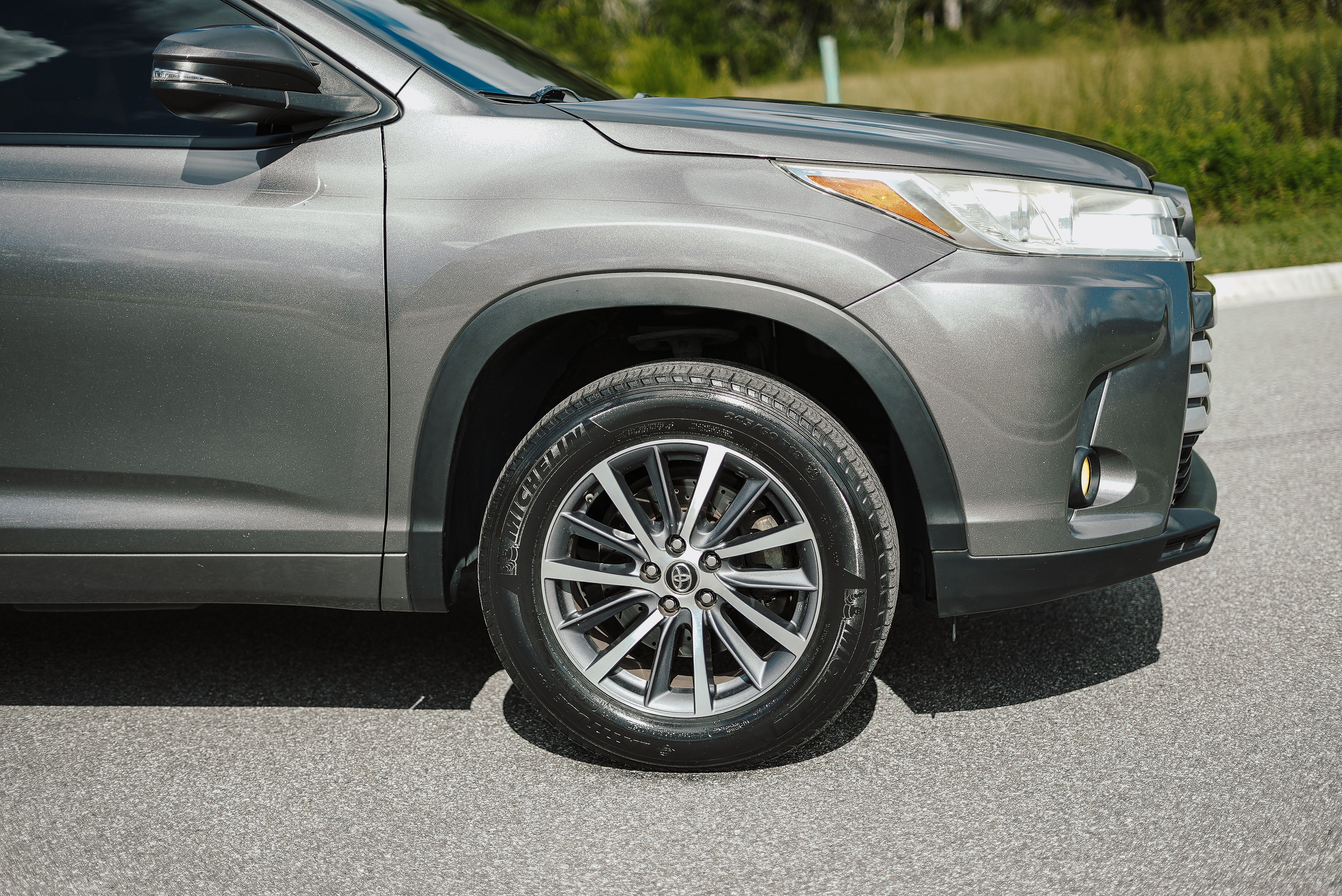 Used 2017 Toyota Highlander XLE FWD image 8