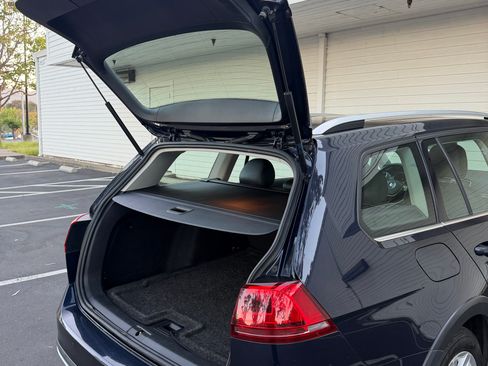 Used 2017 Volkswagen Golf Alltrack SE AWD/4WD image 21