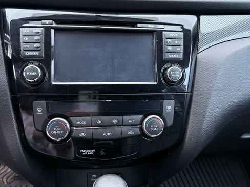 Used 2015 Nissan Rogue SL w/ SL Premium Package image 13