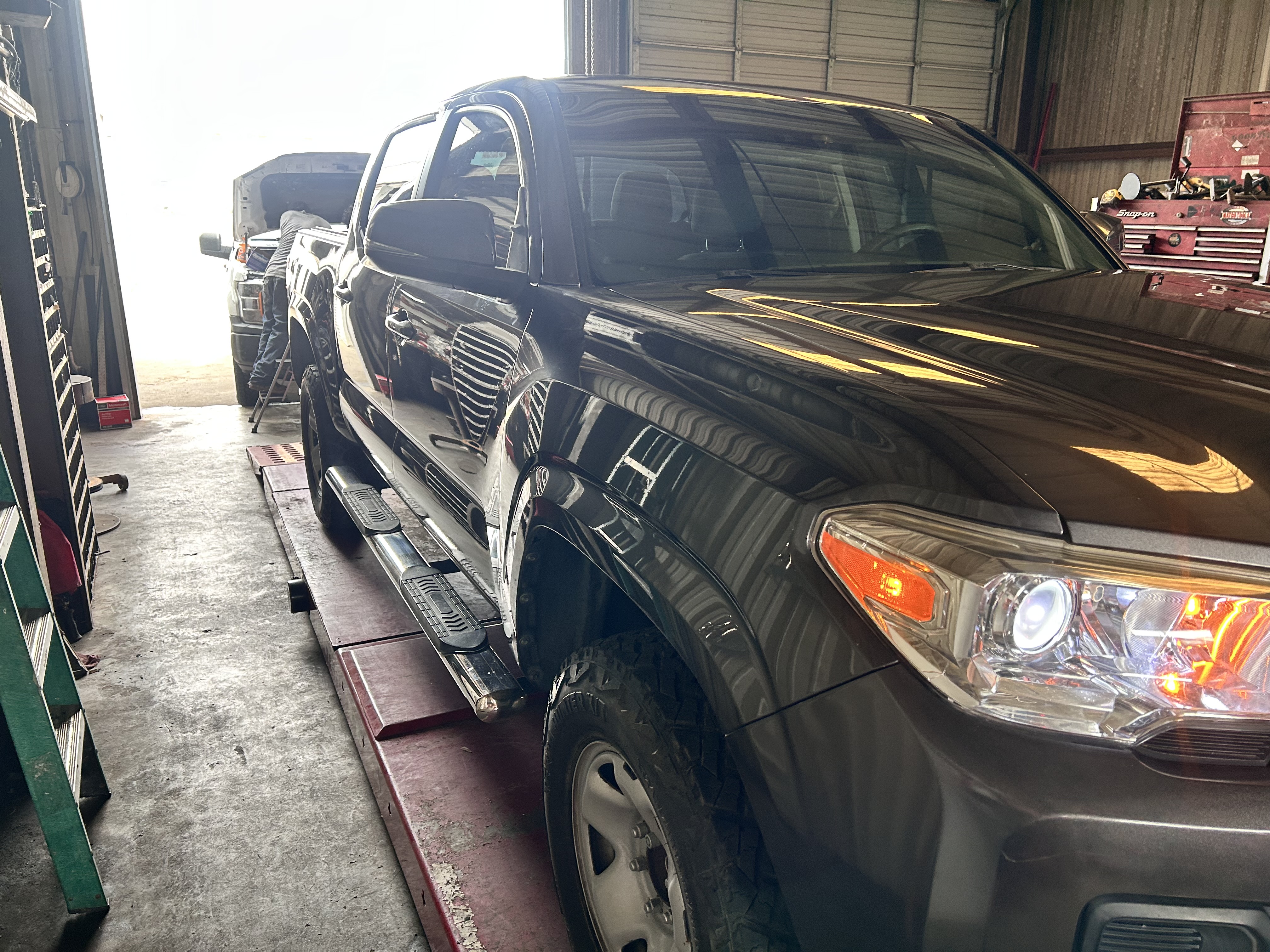 Used 2019 Toyota Tacoma SR w/ SR Convenience Package RWD image 12