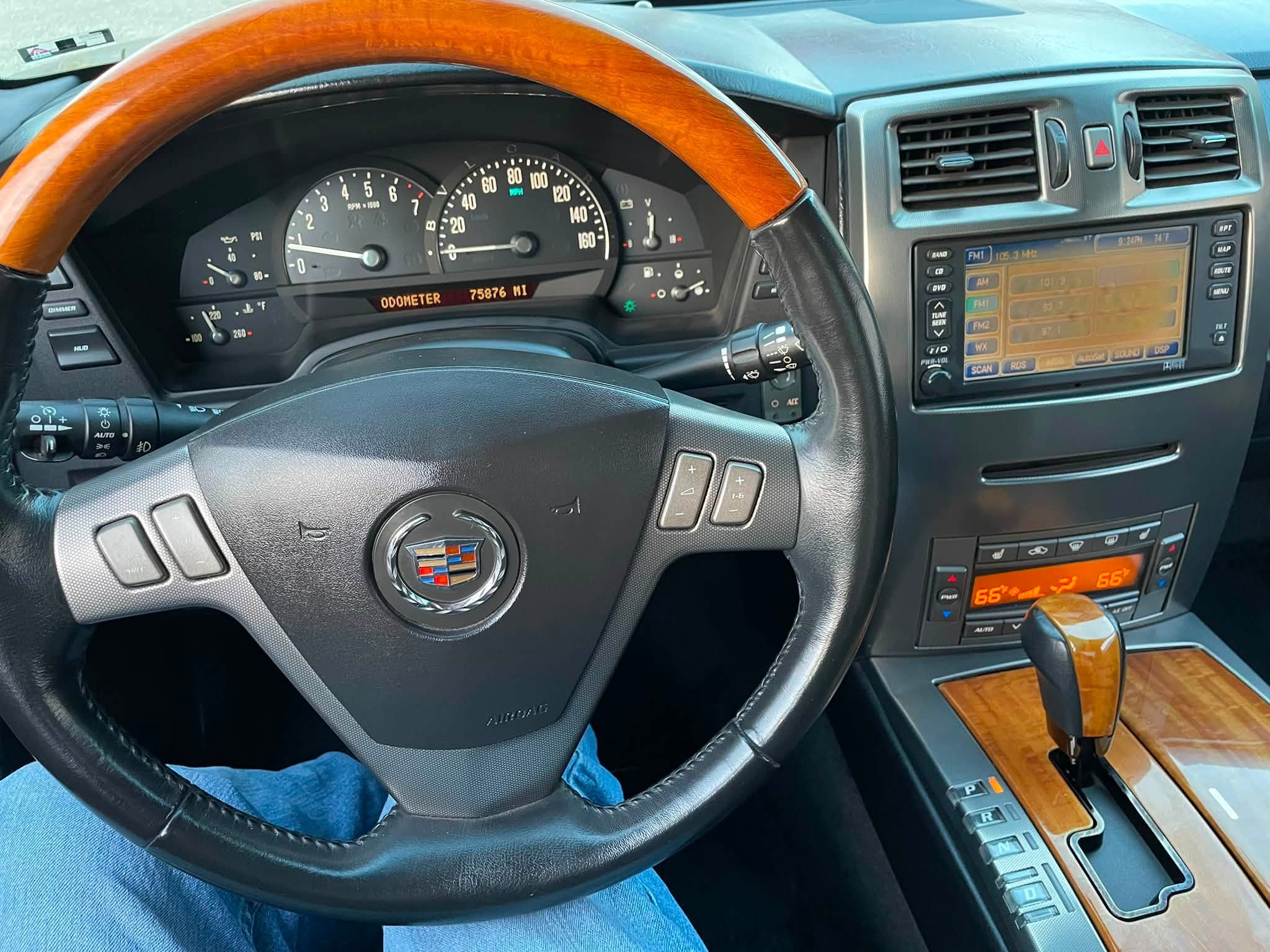 Used 2004 Cadillac XLR RWD image 24