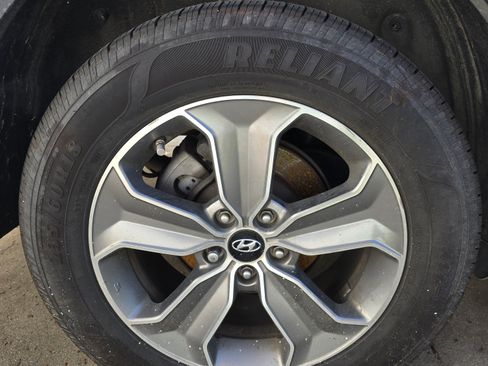 Used 2014 Hyundai Santa Fe Limited image 6