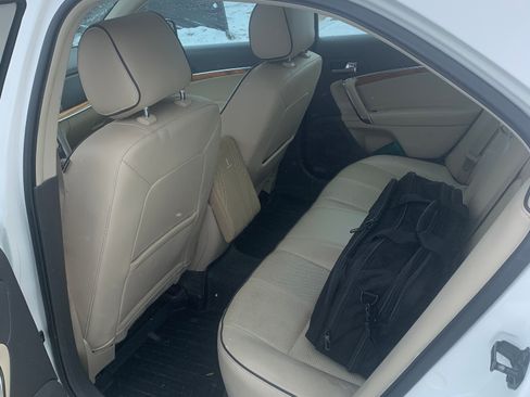 Used 2012 Lincoln MKZ Hybrid image 4