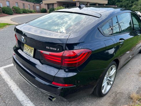 Used 2014 BMW 535i Gran Turismo xDrive image 11
