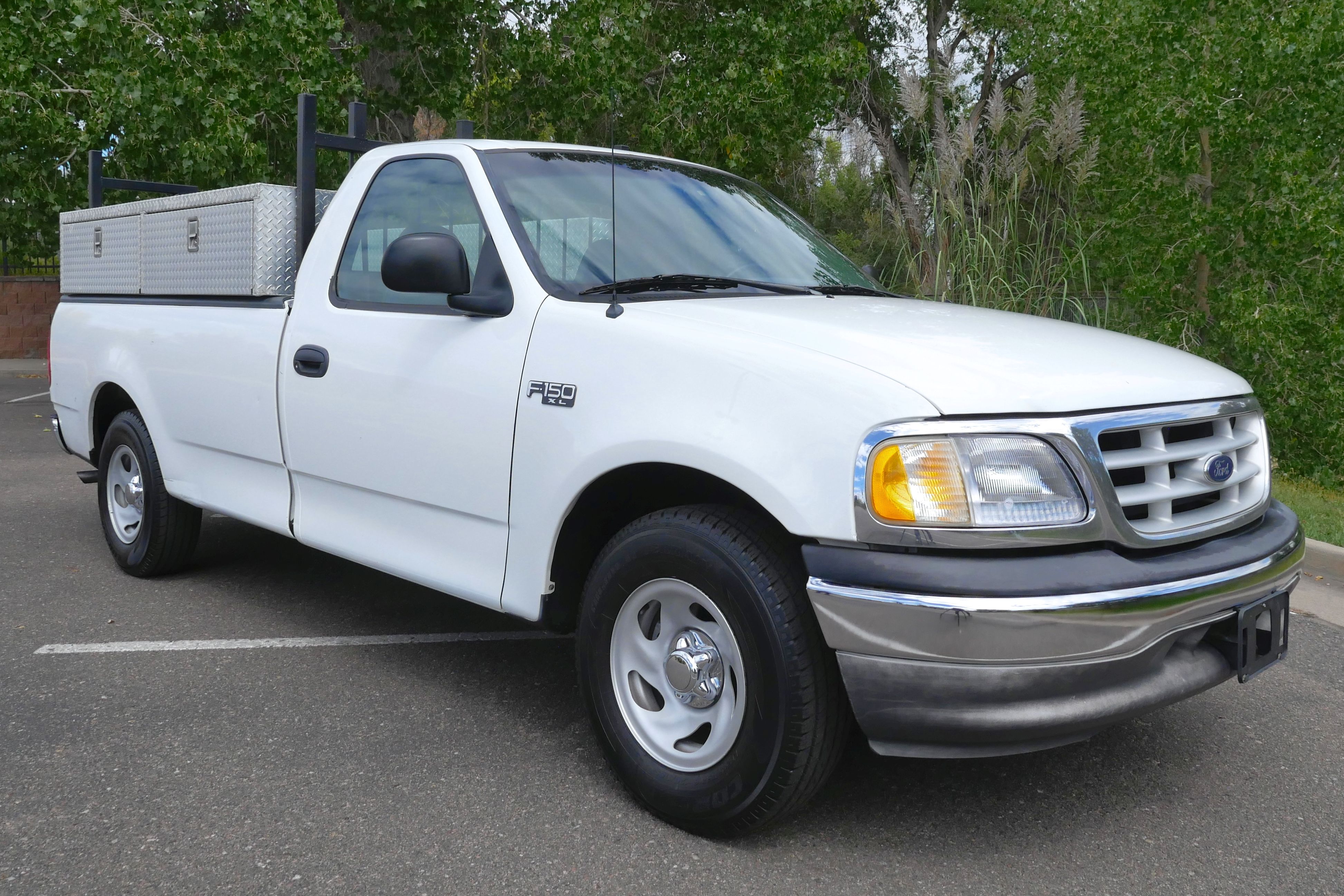 Used 1999 Ford F150 2WD Regular Cab image 1