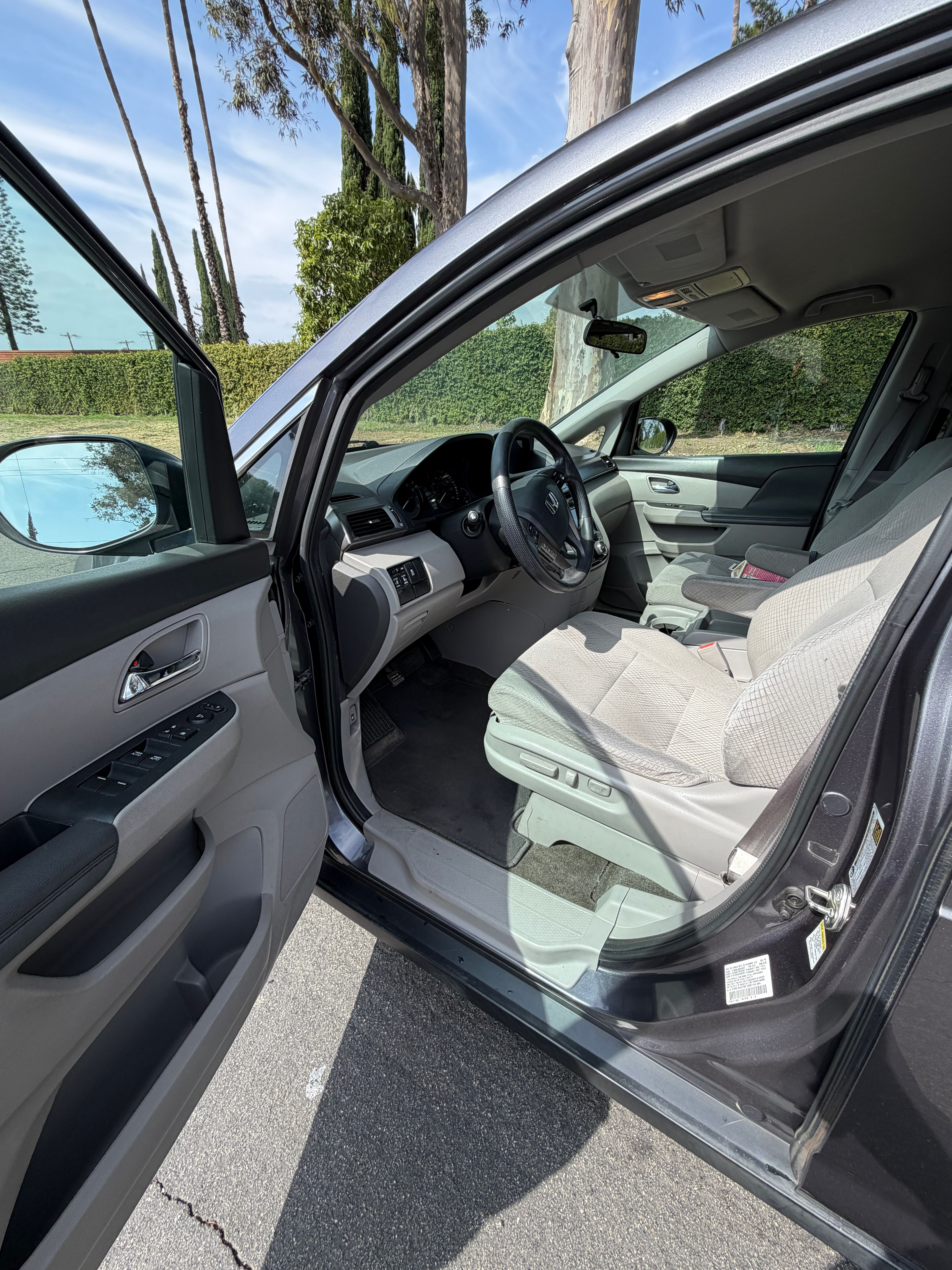 Used 2015 Honda Odyssey EX image 4