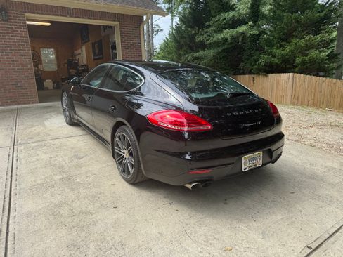 Used 2015 Porsche Panamera S RWD image 6