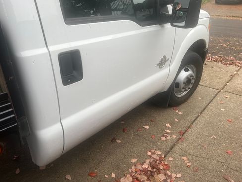 Used 2014 Ford F350 XL image 11