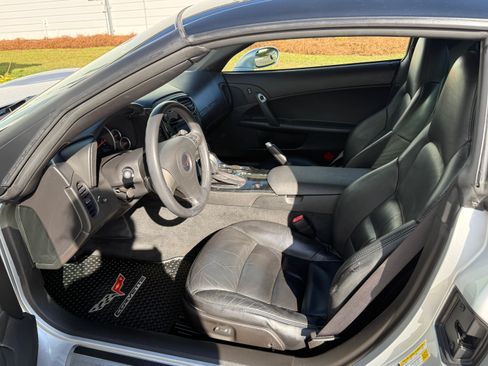 Used 2009 Chevrolet Corvette Coupe RWD image 16